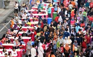 FOTO HARI JADI KOTA SURABAYA : Festival Kuliner Ramaikan Tunjungan