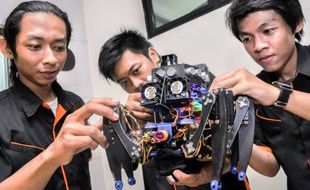 KAMPUS JOGJA : UMY Tuan Rumah Kontes Robot Nasional