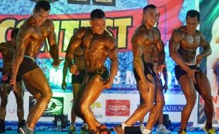 FOTO MADIUN OPEN BODY CONTEST : 120 Binaragawan Indonesia Besaing di Madiun