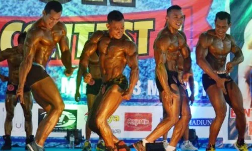 FOTO MADIUN OPEN BODY CONTEST : 120 Binaragawan Indonesia Besaing di Madiun