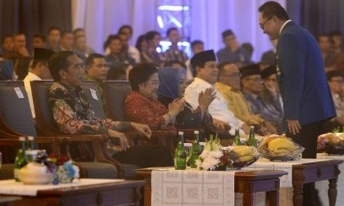 FOTO RAKERNAS PAN : Zulkifli Dikukuhkan, Jokowi dan Mega Hadir