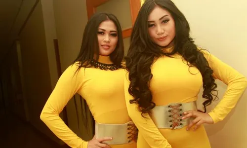 SENSASI ARTIS : Dilarang KPI, Duo Serigala Tetap Goyang Drible 