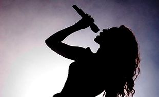 Terciduk, Gadis di Bawah Umur Jadi Pemandu Karaoke di Kudus