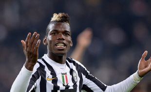 KARIER PEMAIN : Pogba Tolak Empat Klub Besar