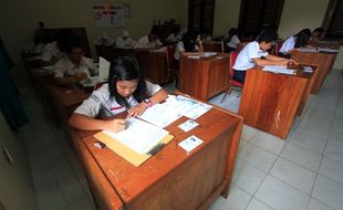 UJIAN NASIONAL SMP 2016 : Ratusan Siswa SMP Mundur dari UN