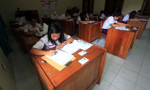 UJIAN NASIONAL SMP 2016 : Ratusan Siswa SMP Mundur dari UN