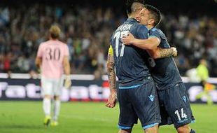 NAPOLI VS CESENA : Menang 3-2 atas Cesena, Napoli Jaga Kans ke Liga Champions