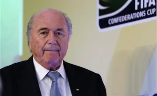 SEPP BLATTER MUNDUR : Sepp Blatter Lepaskan Jabatan, Begini Komentar Kemenpora