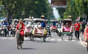 PENATAAN MALIOBORO : Pengemudi Andong & Becak Setuju Penataan, Asal ...