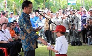 KARTU SAKTI JOKOWI : Disdikpora Solo Lakukan Home Visit