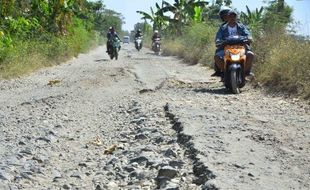 PROYEK INFRASTRUKTUR : Disayangkan Keterlambatan Pembangunan Jalan Andong-Karanggede