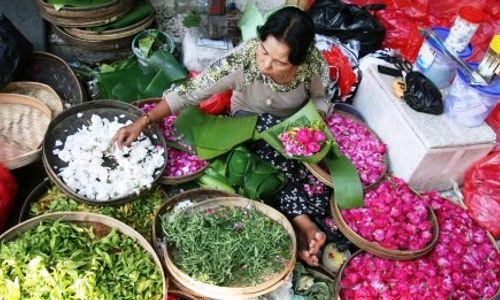 Foto Bunga Tabur Kediri Naik Harga 3 Kali Lipat