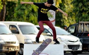 Foto Kompetisi Skateboard Digelar di Stadion Wilis