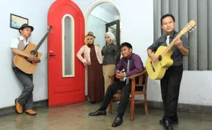 ALBUM BARU : Band Indie Solo Harmoni Amourest Rilis Album Perdana 