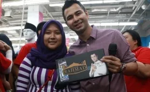 KABAR ARTIS : Raffi Ahmad Jajal Bisnis Sarung 