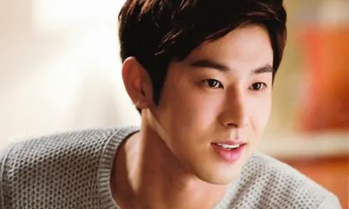 K-POP : S.M Entertainment Rilis Tanggal Wamil Yunho TVXQ