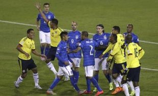 COPA AMERICA 2015 : Kolombia Taklukkan Brasil, Grup C Kian Sengit