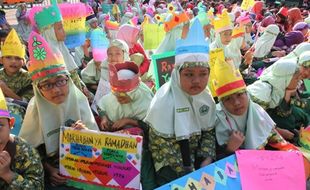 RAMADAN 2015 : Siswa-Siwi Nur Hidayah Solo Pawai Sambut Ramadan