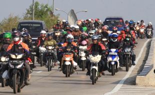 MUDIK LEBARAN 2015 : KAI Berangkatkan 267 Sepeda Motor Pemudik