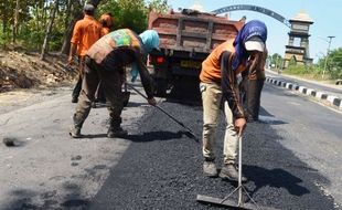 JALUR MUDIK LEBARAN 2017 : Pengerjaan Jalan Dihentikan Sepekan sebelum Lebaran