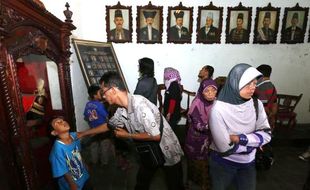 FOTO WISATA SOLO : Keraton Solo Padat saat Lebaran 2015