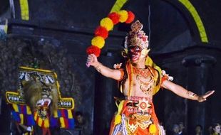 Foto Reog Bulan Purnama di Ponorogo