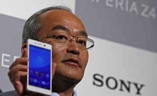 PENJUALAN SMARTPHONE : Bisnis Ponsel Sony Tak Dijual