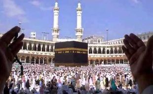 Penjelasan Biro Perjalanan soal Puluhan Calon Jemaah Umrah Terlantar di YIA