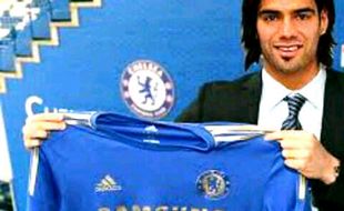 MASA DEPAN PEMAIN : Falcao Warisi Nomor Keramat Chelsea