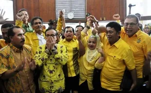 KMP VS KIH : Golkar Mau Gabung Koalisi Pemerintah, JK: Baguslah