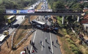 KECELAKAAN BUS RUKUN SAYUR : Cegah Kecelakaan Terulang, Ini Imbauan Kapolri untuk Pemudik