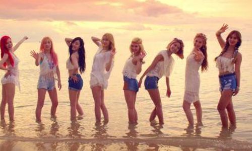 K-POP : Personel SNSD Komentar Soal Bikini di Video Klip 