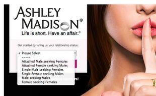 SERANGAN HACKER : Pemilik Situs Ashley Madison Doyan Selingkuh?