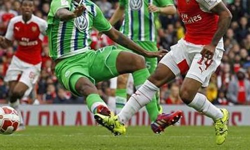 EMIRATES CUP 2015 : Taklukkan Wolfsburg, Arsenal Juara dan Sempurna di Pramusim