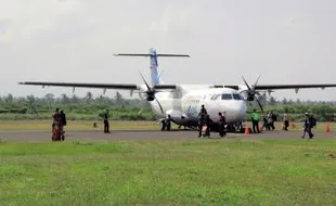 GUNUNG RAUNG MELETUS : Status Raung Masih Siaga, Bandara Banyuwangi Sudah Dibuka