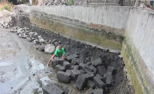 CAGAR BUDAYA KLATEN : Pemdes Solodiran Laporkan Temuan Batu Candi