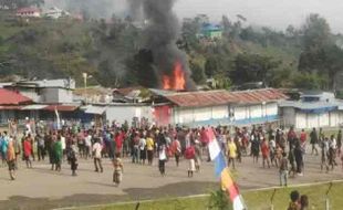 MASJID DI PAPUA DIBAKAR : Presiden Sumbang Rp1 Miliar untuk Pemulihan Tolikara