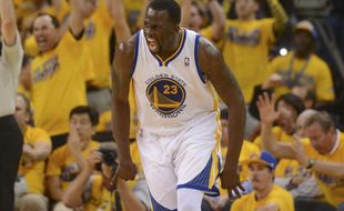 NBA 2015/2016 : Triple Double Green Bangkitkan Warriors