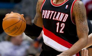 TRANSFER PEMAIN NBA : Spurs Beli Aldridge Rp1,06 Triliun