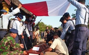 PESAWAT HERCULES JATUH : Sutrisno Sempat Diminta Dimakamkan di Taman Makam Pahlawan