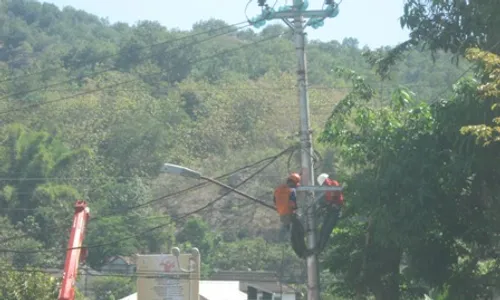 LISTRIK PADAM : PLN Masih Perbaiki Gardu Induk Gejayan