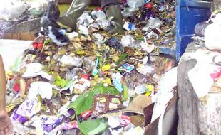 DLH Solo Dorong Warga 300 RW Membentuk Bank Sampah