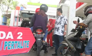 BAHAN BAKAR MINYAK : 4 SPBU di Kota Solo Tak Jual Premium