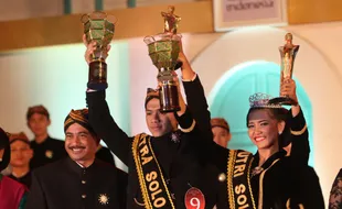 Hujan Deras, Pemilihan Putra Putri Solo 2016 Dihentikan 2 Kali