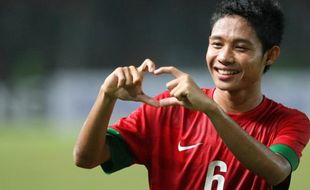 KABAR PEMAIN : Evan Dimas Tiba di Indonesia, Beberkan Pengalaman Selama di Spanyol