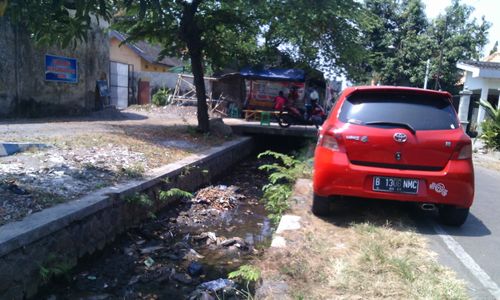 SANITASI LINGKUNGAN KARANGANYAR : 17 Rumah di Dompon Tak Berizin