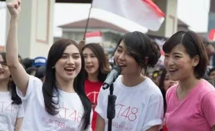 KABAR ARTIS : HUT Kemerdekaan RI, JKT48 Gelar Nyanyi Bareng dan Handshake