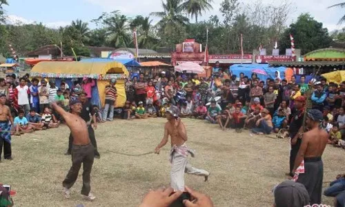 PERAYAAN HUT RI : Warga Trenggalek Rayakan Kemerdekaan dengan Ritual Hujan