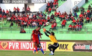 PIALA KEMERDEKAAN 2015 : Uji Persis Solo, Madiun Putra FC Kalah Tipis 1-0