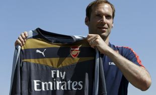 BURSA TRANSFER : Petr Cech Pembelian Terbaik Arsenal